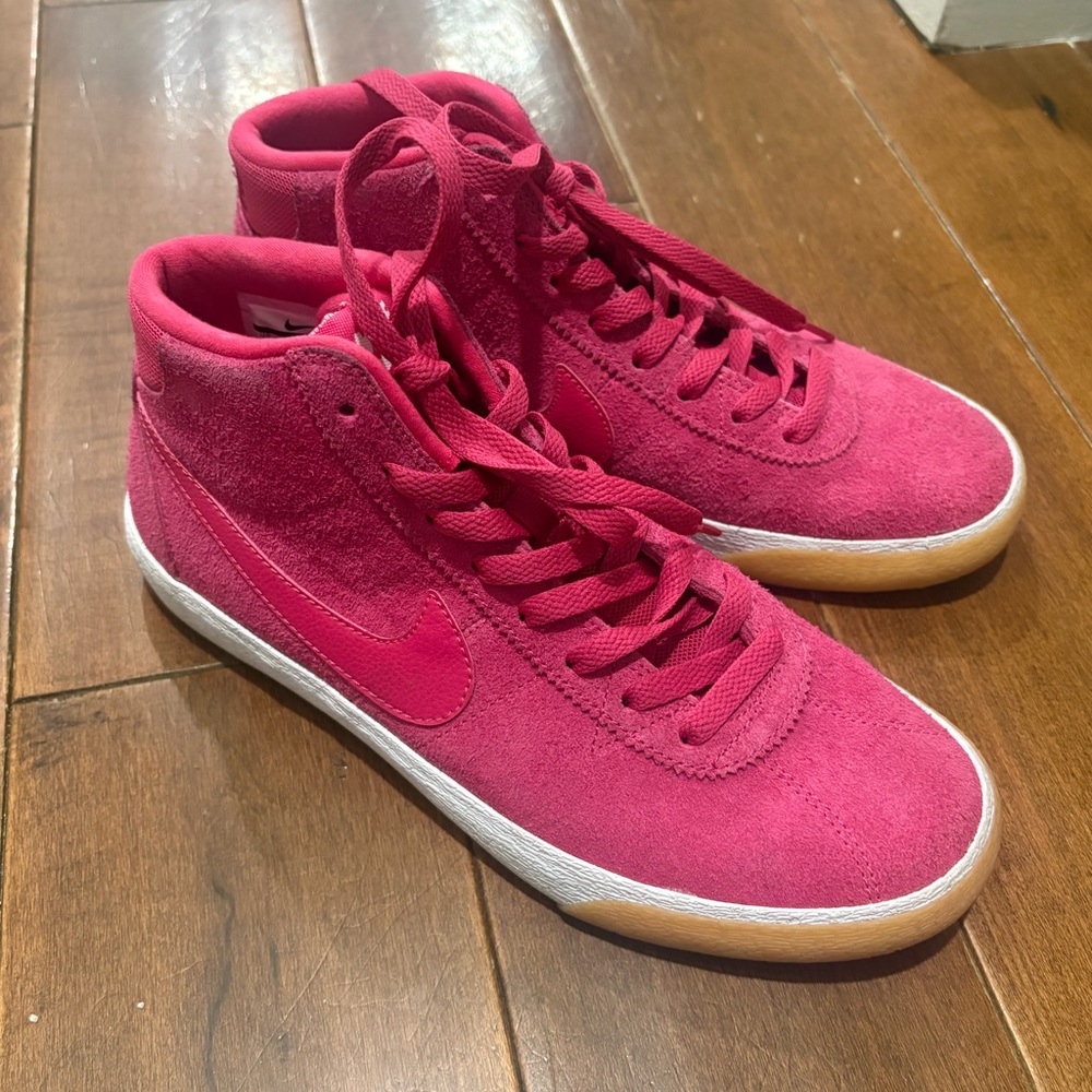 Nike Women's Fuchsia High-Top Sneakers